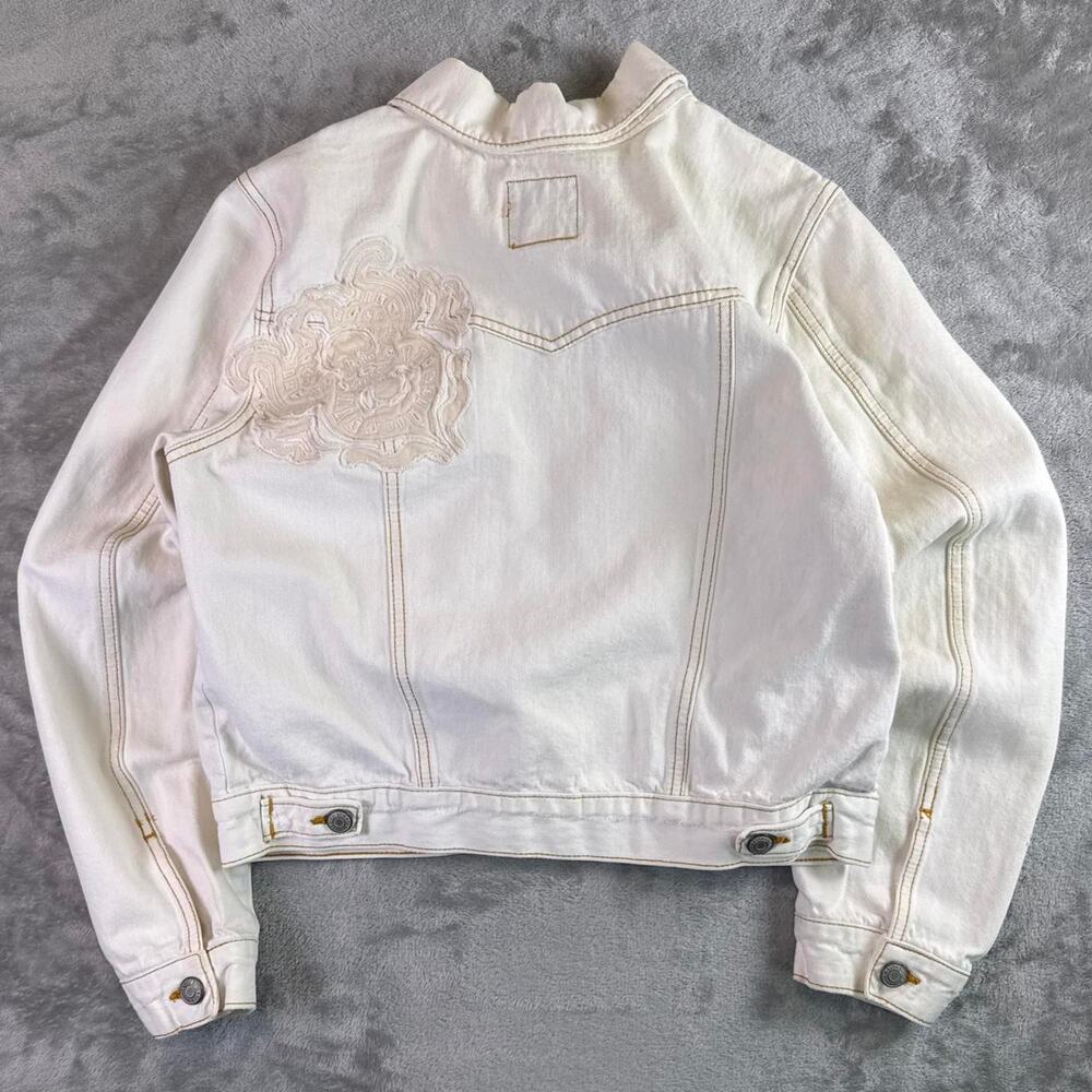 Old Navy Cropped Denim Jacket Women’s L White Embroidered Flower Back Trucker - Picture 2 of 7